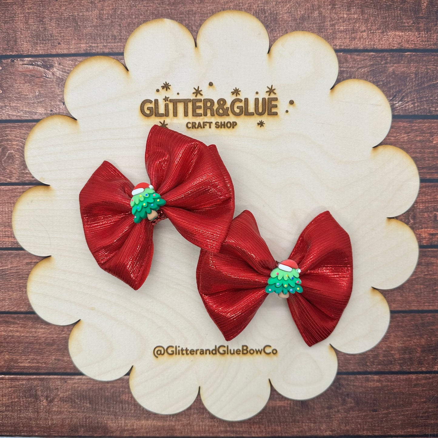 Red Christmas Tree Bow