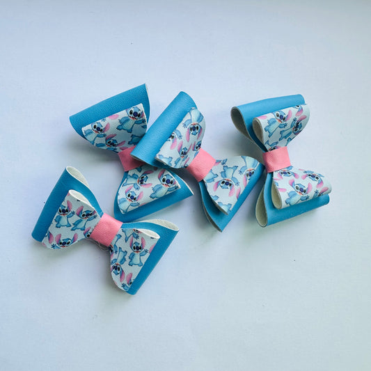 Leatherette Clips: Little Blue Alien Bows