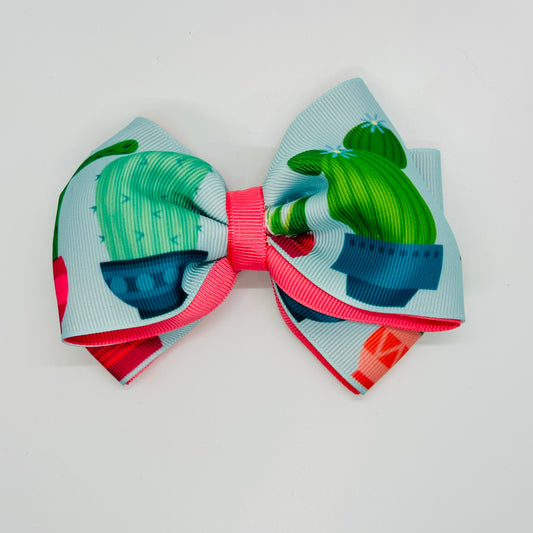 Large Clip: cacti bow